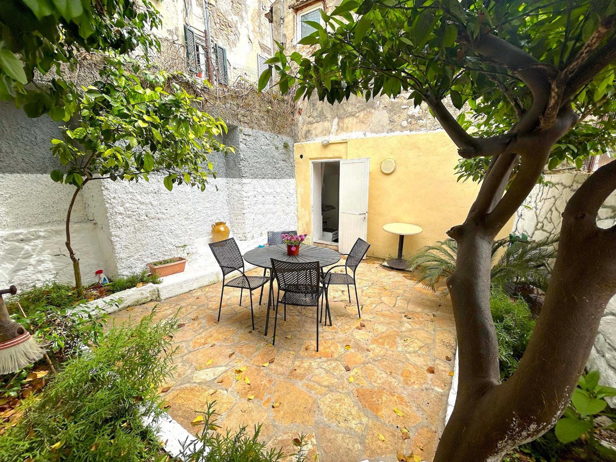 Traditional House With Ivy Garden Corfu  Exteriör bild